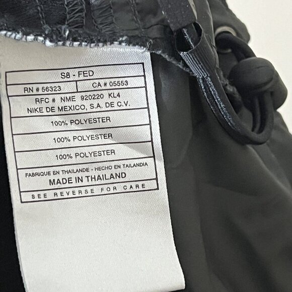 Vintage Nike Vest Womens M Black Running ActiveWear Swoosh Climafit Full Zip - Picture 5 of 5